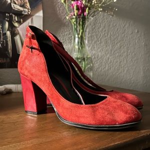 ❤️ SOLD ❤️ Kenneth Cole Reaction Red Suede Mary Jane Platform Heels